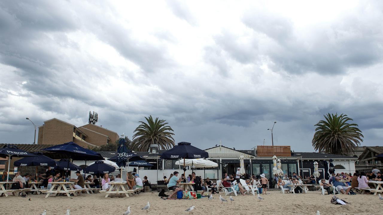 Melbourne copped 53mm of rain on Monday. PICTURE: NCA Newswire / Nicki Connolly