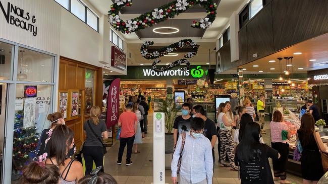 Lines form outside Hilton Woolworths at 1.39pm on Wednesday, about an hour after the Premier’s press conference began. Picture: Tristan Willes