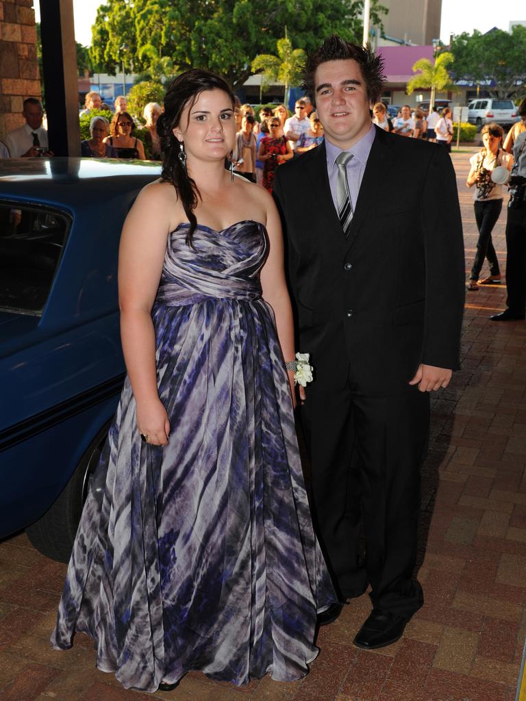 Photos | Gallery | Gin Gin State High School’s 2011 prom night