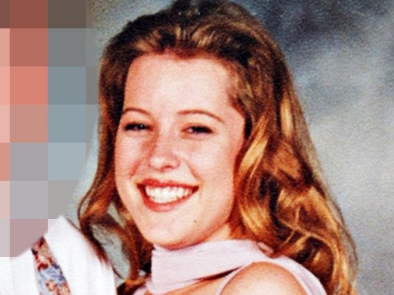 In June 2001, Rachelle Childs’ burning body was found at Gerroa, on NSW’s south coast. Former detective Damian Loone says her murder is solvable.