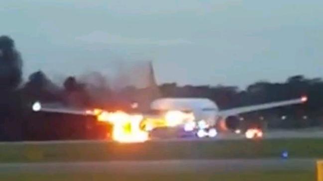 Singapore Airlines plane on fire: More shocking photos and details ...