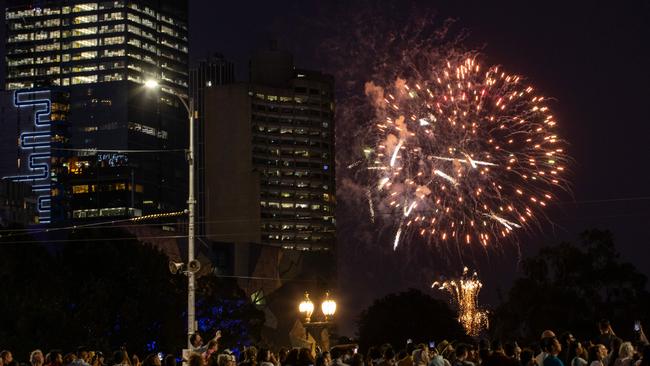 The 9.30pm fireworks in Melbourne. Picture: Mark Stewart