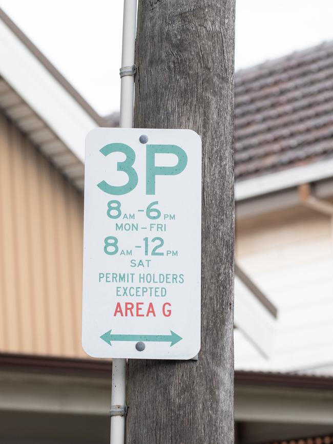 Residents want the three-hour parking zones changed to one-hour zones. Picture: Flavio Brancaleone