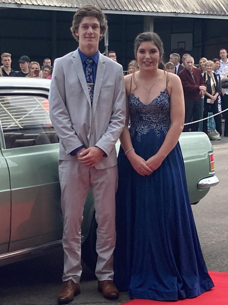 Victory College Formal 2022 – Logan Bell and Courtney Litfin