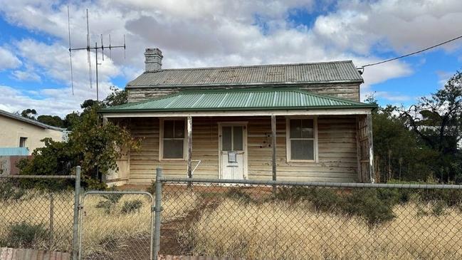 A property on Queen St, Peterborough, that’s set to be auctioned. Picture: File