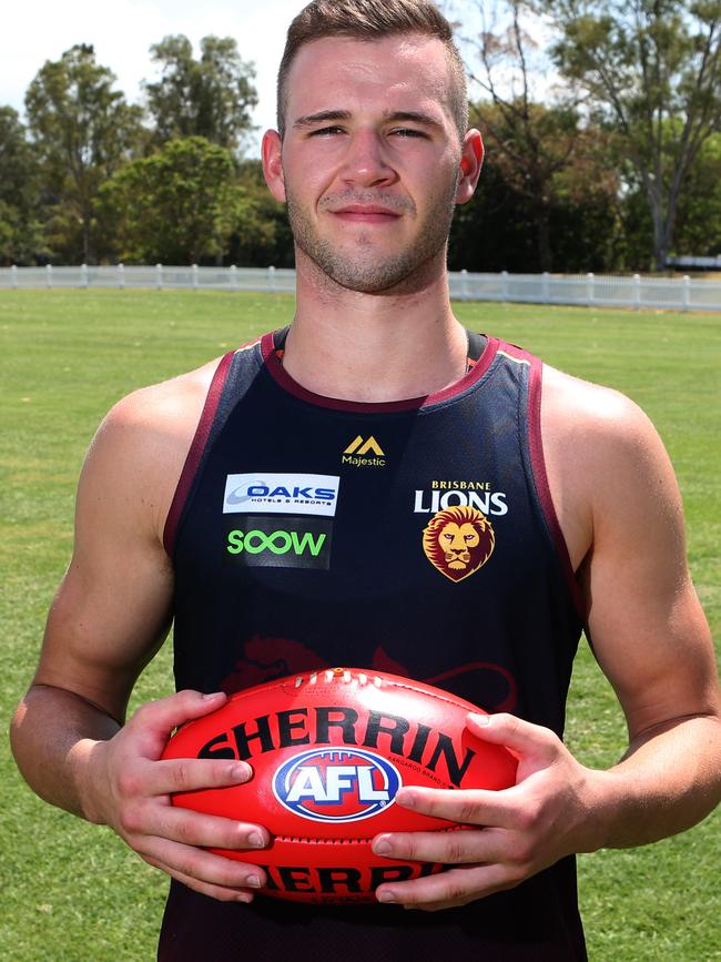 Ely Smith wearing a SOOW-sponsored Brisbane Lions top in November 2018. Picture: AAP Image/Richard Waugh.