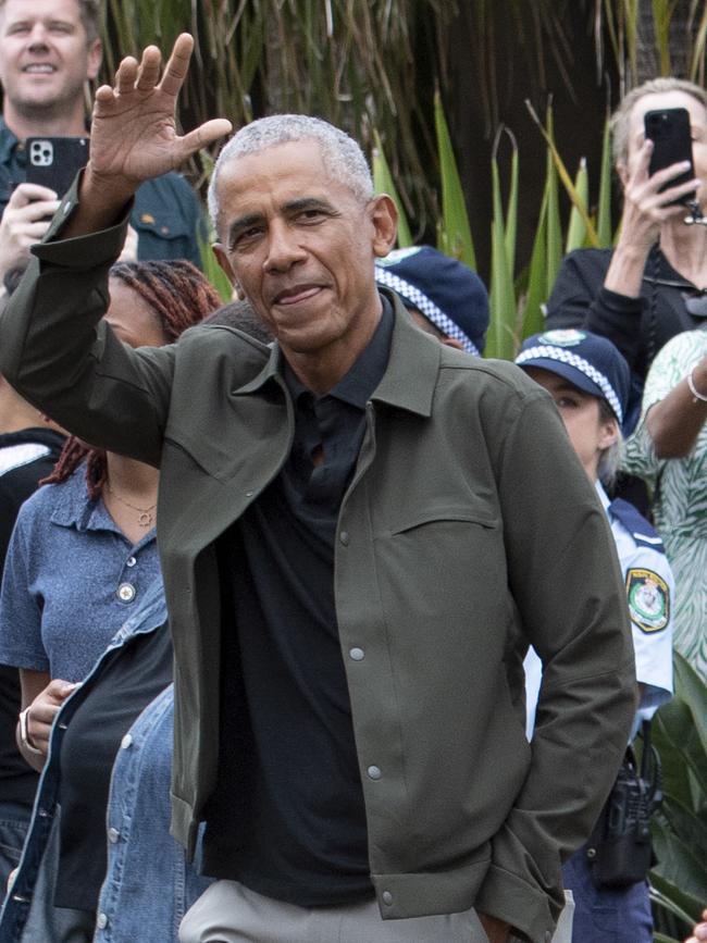 Fans surround former US president Barack Obama at Balmoral Bathers Pavilion on Sydney Harbour. Picture: NCA Newswire/ Monique Harmer