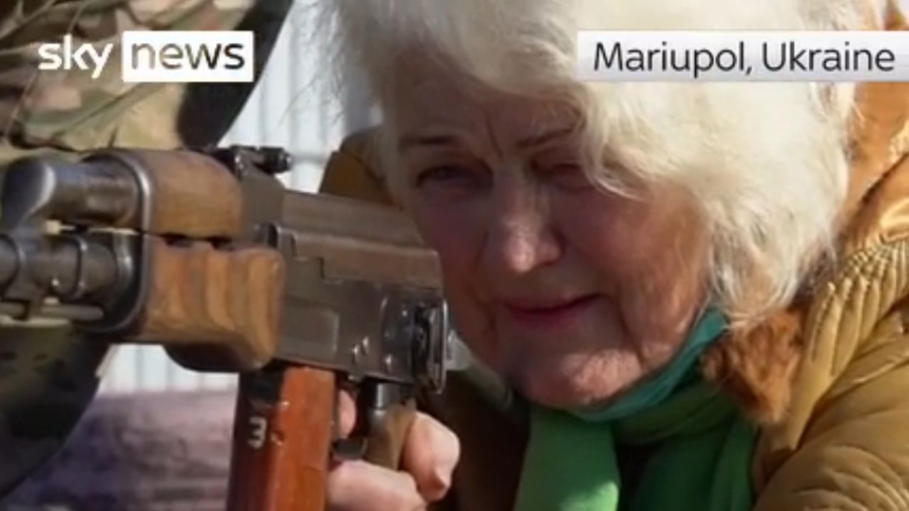 Great-grandma trains with AK-47 as Ukraine braces for ‘next 48 hours ...