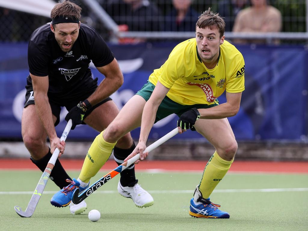 Hockey umpires whistle up world first on Kiwi turf