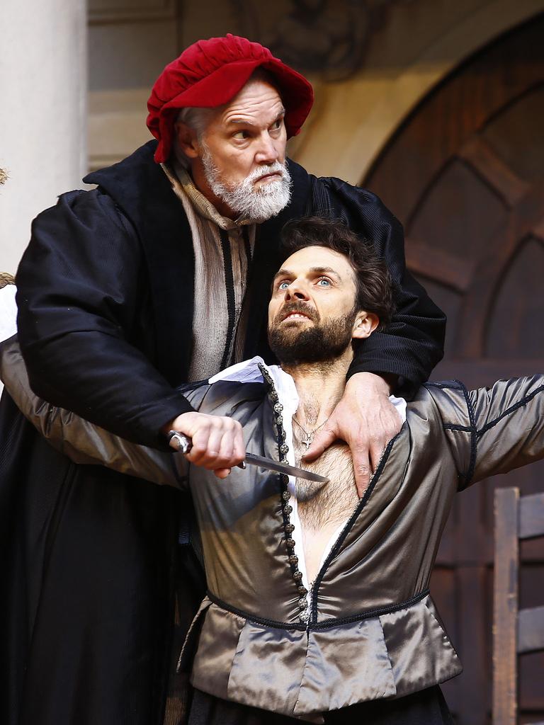 pop-up-globe-brings-shakespeare-to-life-in-sydney-daily-telegraph