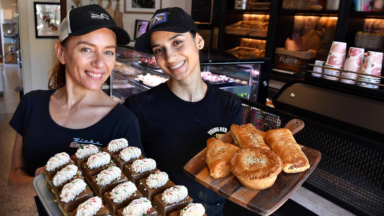 Rick's Garage opens a new bakehouse in Palmwoods. Pictured staff members, Naomi Tutuki and Diana Perez. Photo: Patrick Woods.