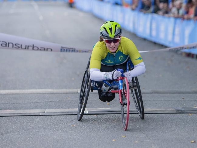 The Sunday Mail Transurban Bridge to Brisbane finish line on Sunday 28 August 2022. Female Elite wheelie winner Sara-Ashlee Tait. Picture: Jerad Williams