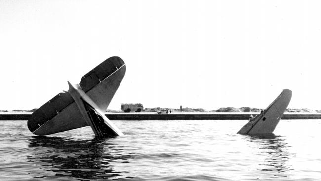 Chris Pavlich won best series photograph award in the prestigious Nikon-Kodak awards for his capture of sinking Douglas DC-3 aircraft which was ditched in Botany Bay in 1994.