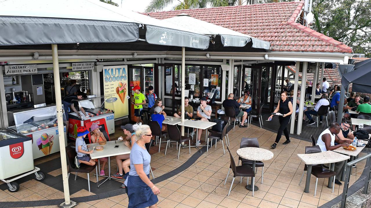 Summit Restaurant at Mt Coot-Tha. Picture: (AAP image, John Gass)