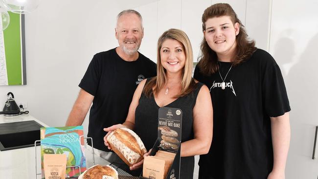 Noosa Sourdough Co founder Elizabeth Halley came up with the business after making bread for her neighbourhood during the lockdown in 2020. Pictured with husband, Mike and son Will. Patrick Woods.