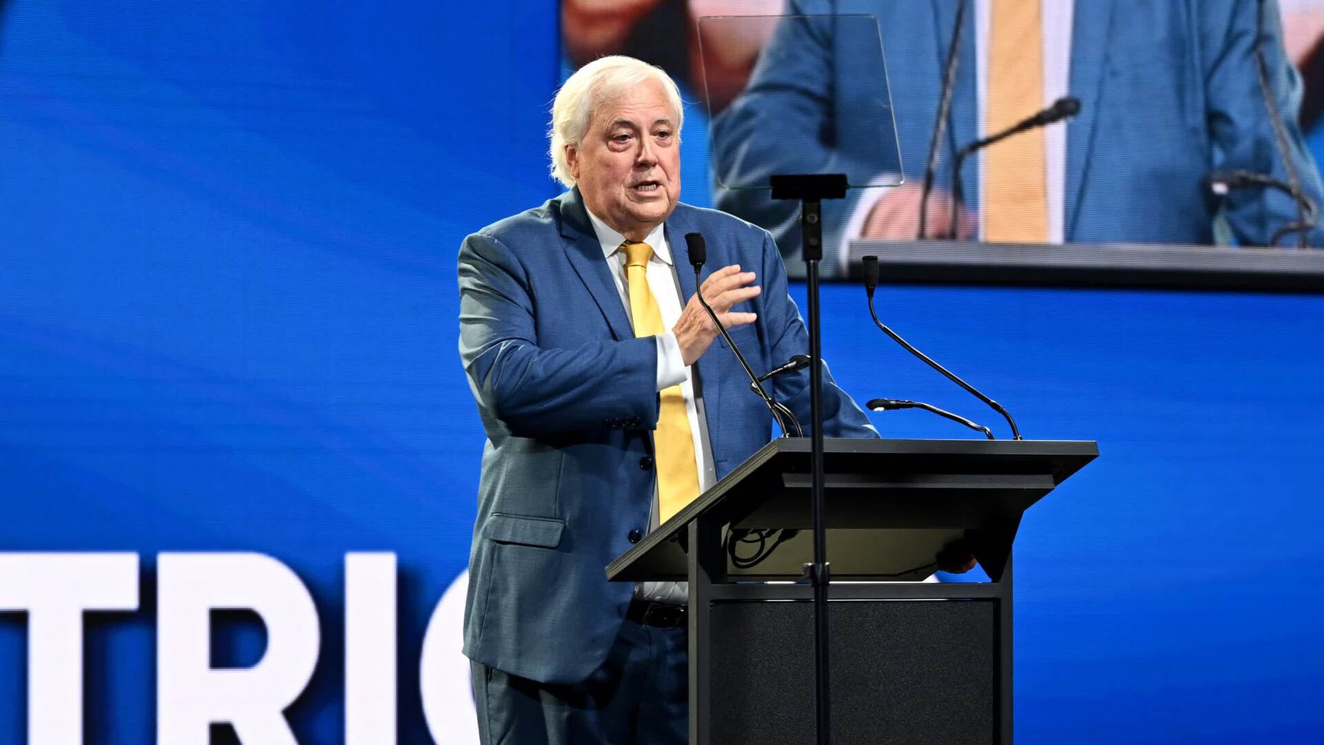 Clive Palmer bows out of politics favouring philanthropic ventures into homelessness charities