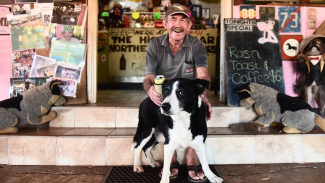 Paddy Moriarty and his previous dog Rover in front of the Larrimah Hotel.