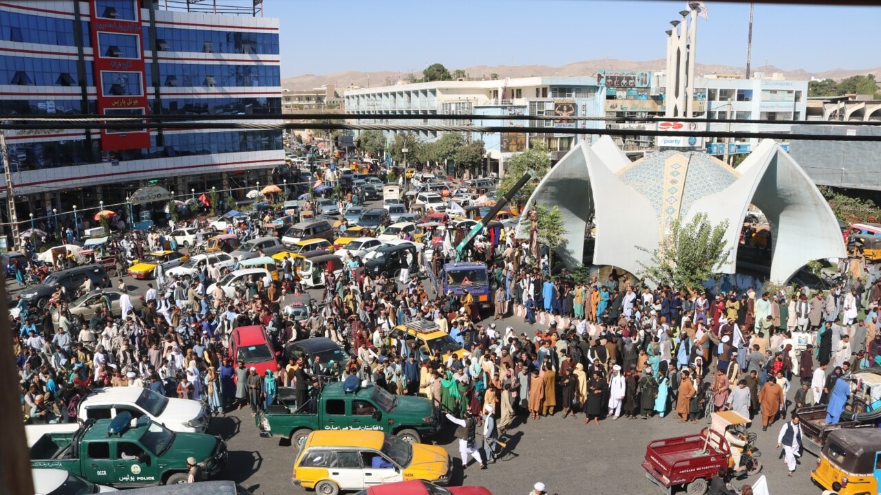 Taliban hang bodies throughout city