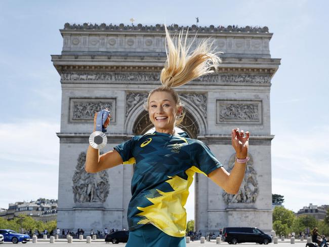 NCA. PARIS FRANCE. 2024 OLYMPIC GAMES. August 11 2024 -  Australian 1500 mtr silver medallist Jess Hull poses for photos at the Arc de Triomphe .      . Pic: Michael Klein