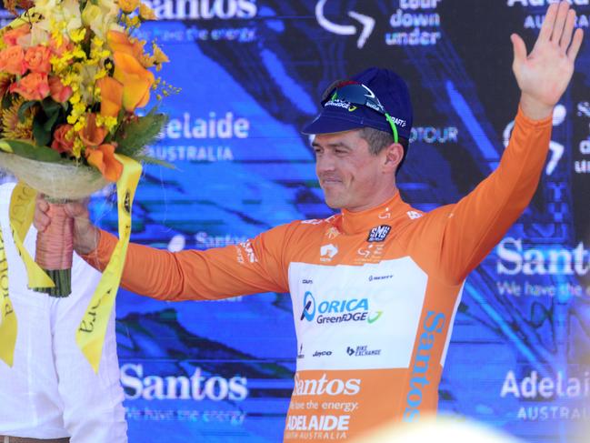 24/01/16 - Orica GreenEDGE rider Simon Gerrans celebrates after winning the 2016 Tour Down Under in Adelaide for a fouth time. Photo Tom Huntley