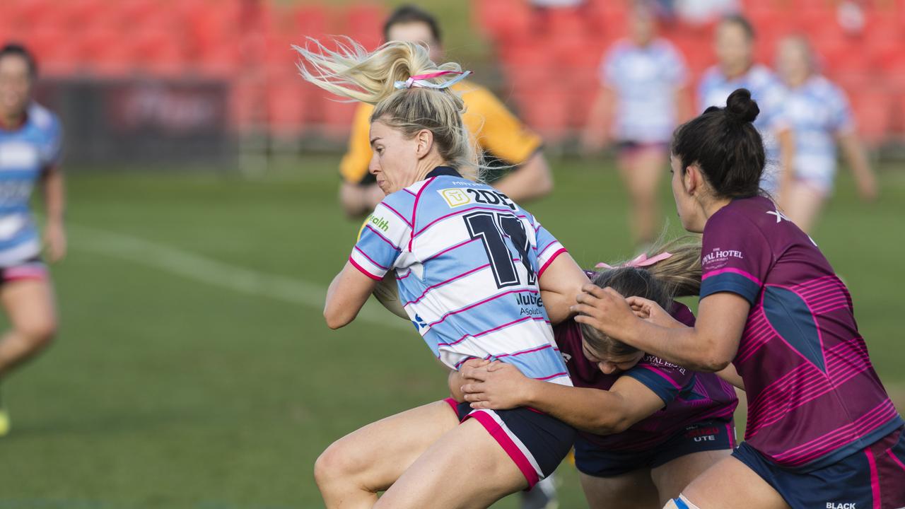 Britta Irwin on the move for Roma Echnidas Womens 7s. Picture: Kevin Farmer