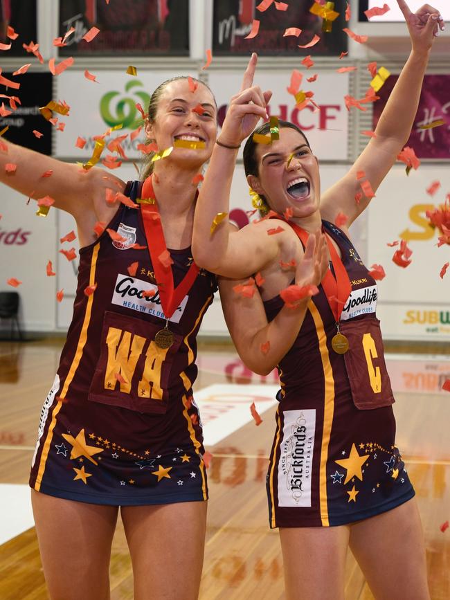 Matrics Netball Club celebrates winning the 2022 Netball SA Premier League grand final over Contax on Friday, August 12 2022. Picture: Hannah Howard/On The Ball Media