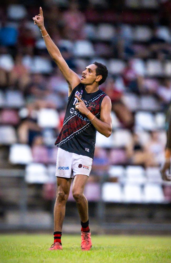 Scott Bedford playing for the Tiwi Bombers in the 2024-25 NTFL season. Picture: Patch Clapp / AFLNT Media