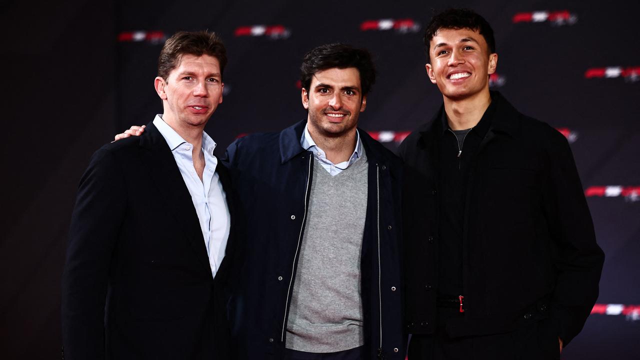 <!DOCTYPE html PUBLIC "-//W3C//DTD HTML 4.0 Transitional//EN" "http://www.w3.org/TR/REC-html40/loose.dtd"><html><body><p>James Vowles with Williams drivers Carlos Sainz and Alex Albon. Sainz joins Williams from Ferrari, where he was replaced by Lewis Hamilton. (Photo by HENRY NICHOLLS / AFP)</p></body></html>