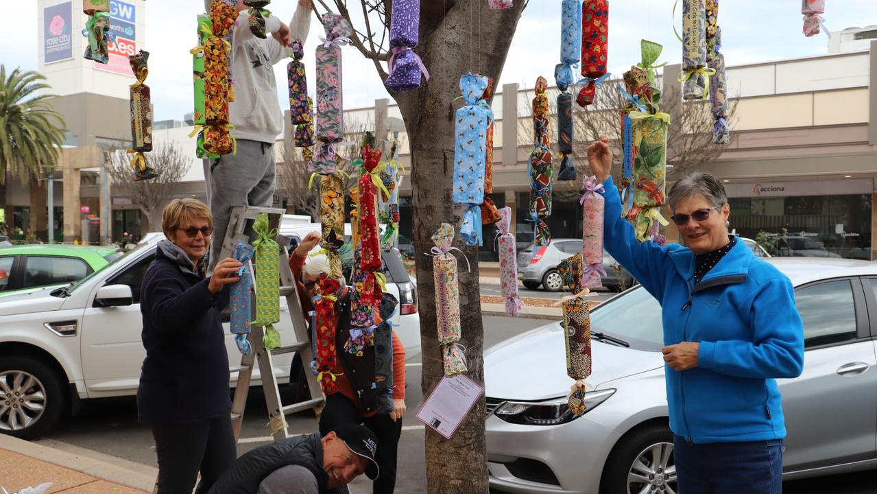 Sue Platt, Bob Platt, Greg Platz, Marianne Whitby and Janet Platz installing the Zonta Club tree (Photo: Zilla Gordon).