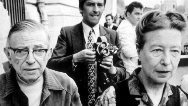 Author Simone de Beauvoir with lover Jean-Paul Sartre in 1970.
