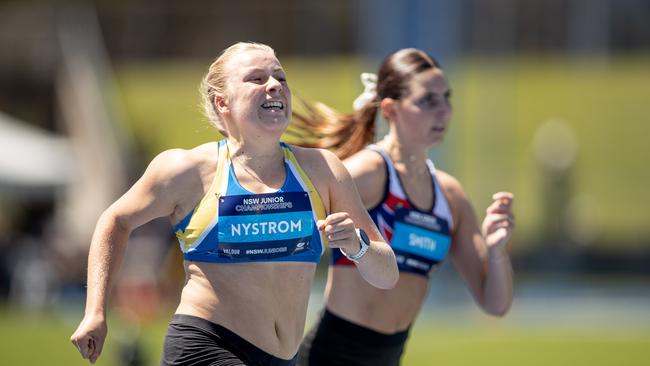 Isabel Nystrom from Randwick Botany wins in a close battle with Emily Smith from Sydney Pacific at the NSW titles. Pics by Julian Andrews.