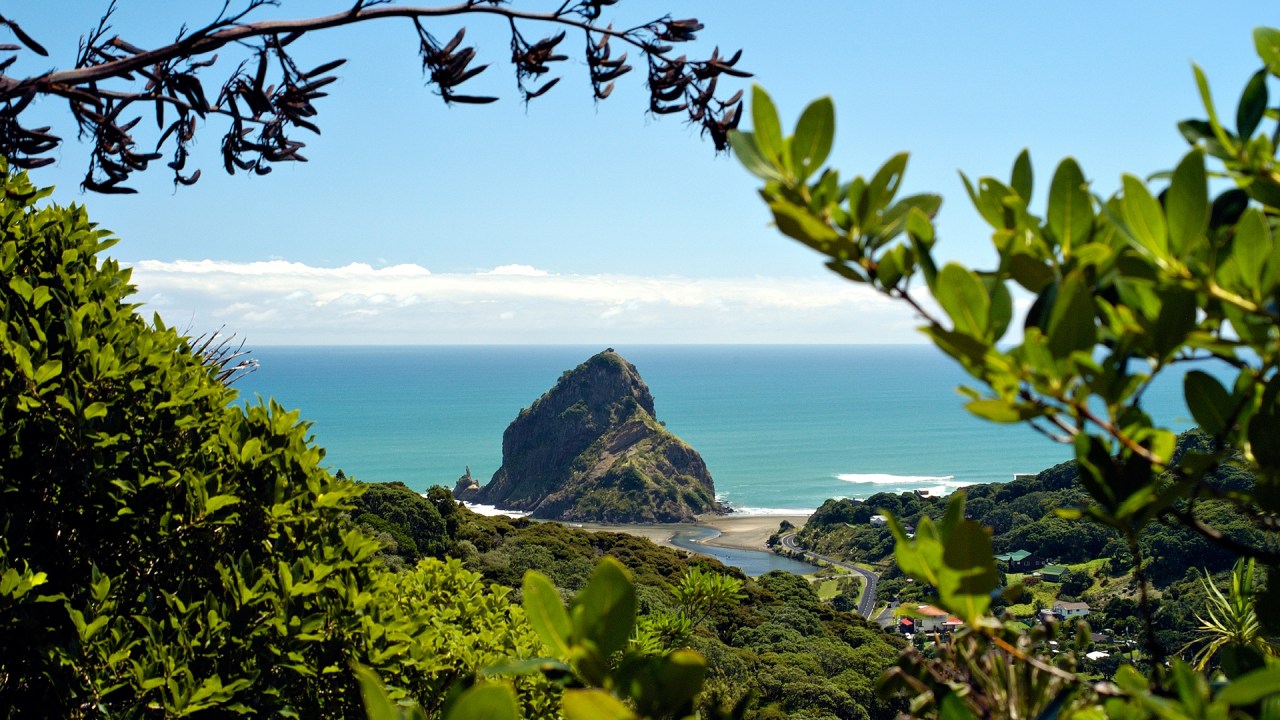 Piha Beach.