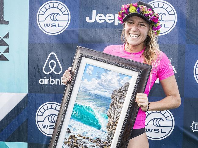 Stephanie Gilmore after winning the last event of 2017.