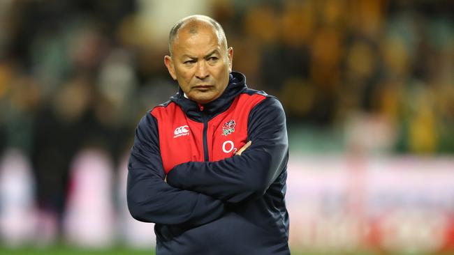 Eddie Jones has tried to make peace with the English premiership clubs.