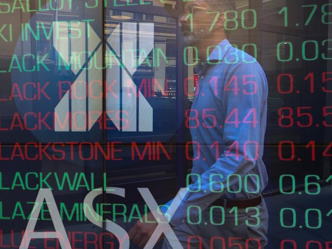 SYDNEY, AUSTRALIA - Newswire Photos: FEBRUARY 20 2022:A general view of people walking past the ASX in Sydney's West. Picture: NCA Newswire Gaye Gerard