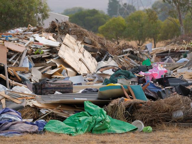 265 Patullos Rd Lara  This property (265) has become a massive dump for rubbish .The EPA has ordered it to be cleaned up .