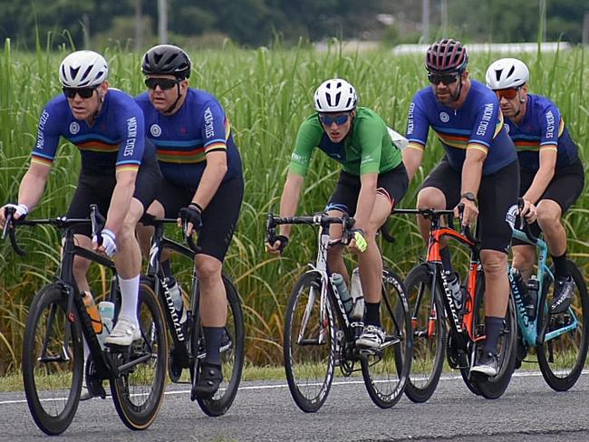 A group of riders making their way along the Crit of the Mackay Open this past weekend.  Picture: Amanda Wright