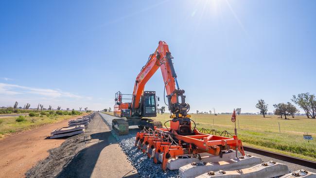 Construction of the Inland Rail freight project between Parkes and Narromine. Picture: ARTC Media