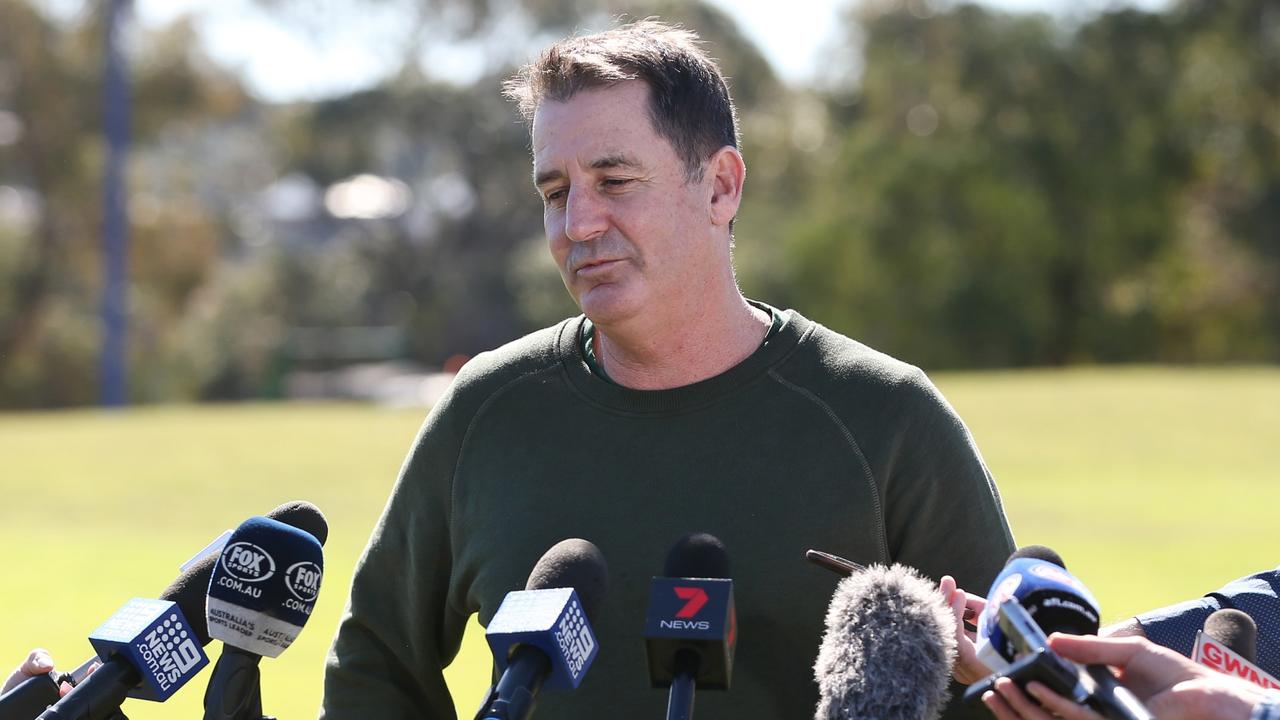 Former Saints coach Ross Lyon has weighed into saga at his old club.