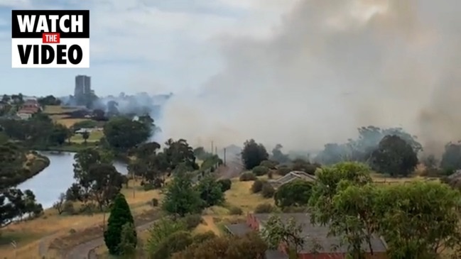 Maribyrnong fire sends smoke billowing over western suburbs