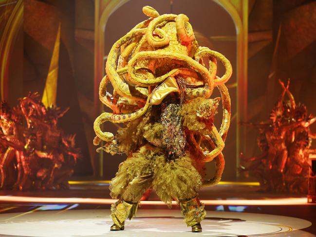 Everything turns to gold as ‘Captain King Midas’ by Shiree Houf of the USA walks the runway in the Gold Section. Picture: Hagen Hopkins/Getty Images for World of WearableArt