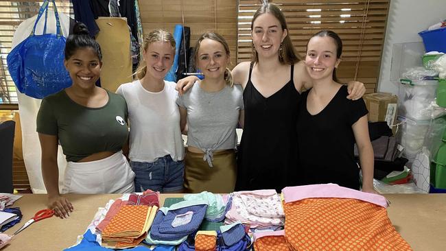 Sheldon College students Jithya Fernando, Ella Monteret, Rachel Howse, Eloise Harder, Kaela Lowry have donated their school holidays to sewing pouches for animals affected by Australia's bushfire crisis.