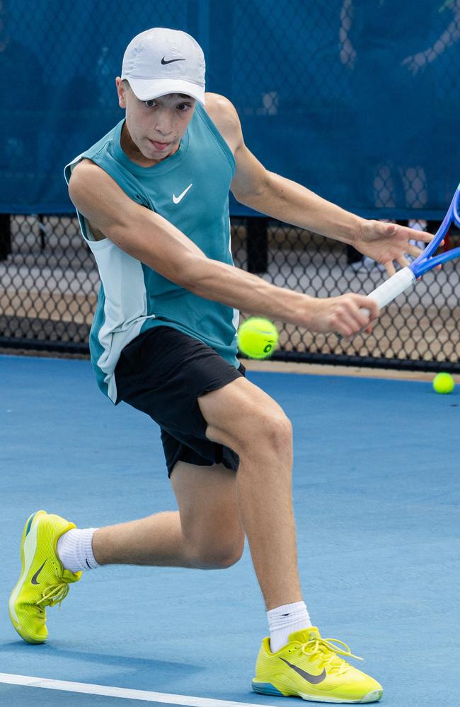 Nicholas Mitsinikos at the qualifying round of the 2025 Tennis NT Darwin Junior International. Picture: Pema Tamang Pakhrin