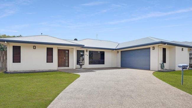 This four bedroom home at 26 Rainbow St, Kanimbla, is for rent for $670 per week. The master bedroom has an ensuite and the property is at the end of a cul-de-sac. Picture: supplied.