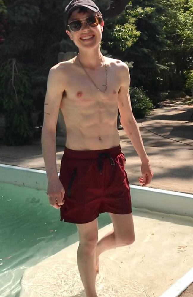 Umbrella Academy star Elliot Page shows off abs in shirtless photo ...