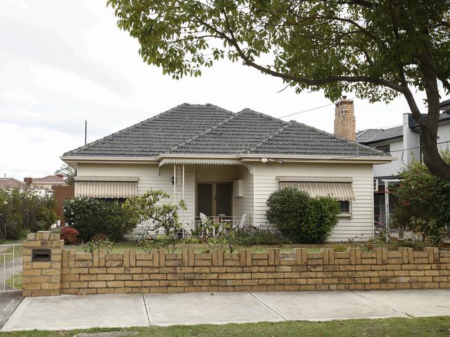 MELBOURNE, AUSTRALIA - NewsWire Photos APRIL 09, 2021:  Generic housing stock in suburbs of Melbourne, Victoria. Picture: NCA NewsWire / Daniel Pockett