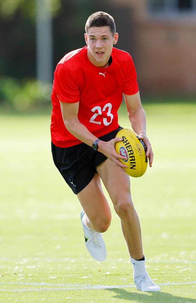 Connor O'Sullivan would help address Adelaide’s key defender issues. Picture: Dylan Burns/AFL Photos