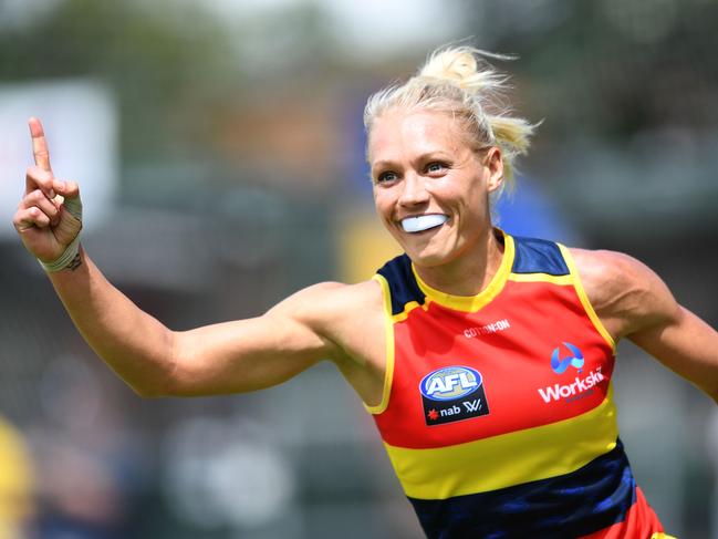 ADELAIDE, AUSTRALIA - FEBRUARY 17:  Erin Phillips of the Adelaide Crows celebrates her snap goal during the round three AFLW match between the Adelaide Crows and the Western Bulldogs at Norwood Oval on February 17, 2018 in Adelaide, Australia.  (Photo by Mark Brake/Getty Images)