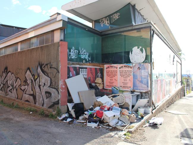 External view of the Balmain Leagues Club in Rozelle, which is in a tug of war between redevelopment and use as an excavation sight for the Western Harbour Tunnel.