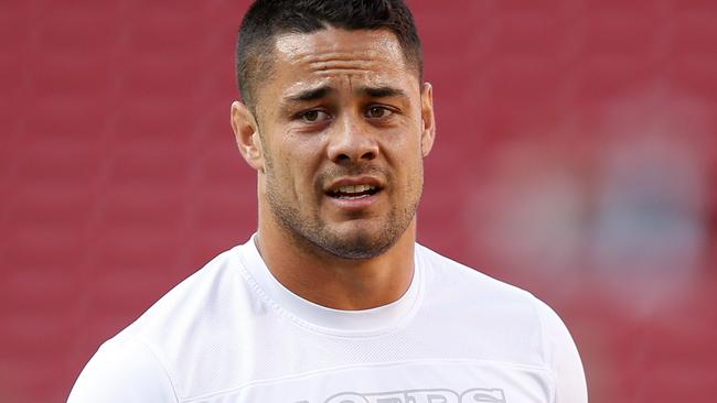 SANTA CLARA, CA - OCTOBER 22: Jarryd Hayne #38 of the San Francisco 49ers warms up prior to their NFL game against the Seattle Seahawks at Levi's Stadium on October 22, 2015 in Santa Clara, California. (Photo by Ezra Shaw/Getty Images)